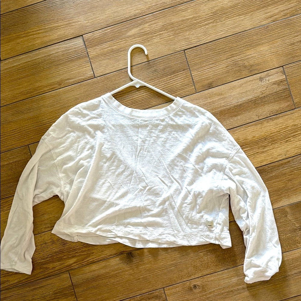 Vuori White Long Sleeve Women's Top